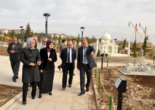 80 Binde Devrialem Park 23 Nisan'da Ziyarete Alyor 